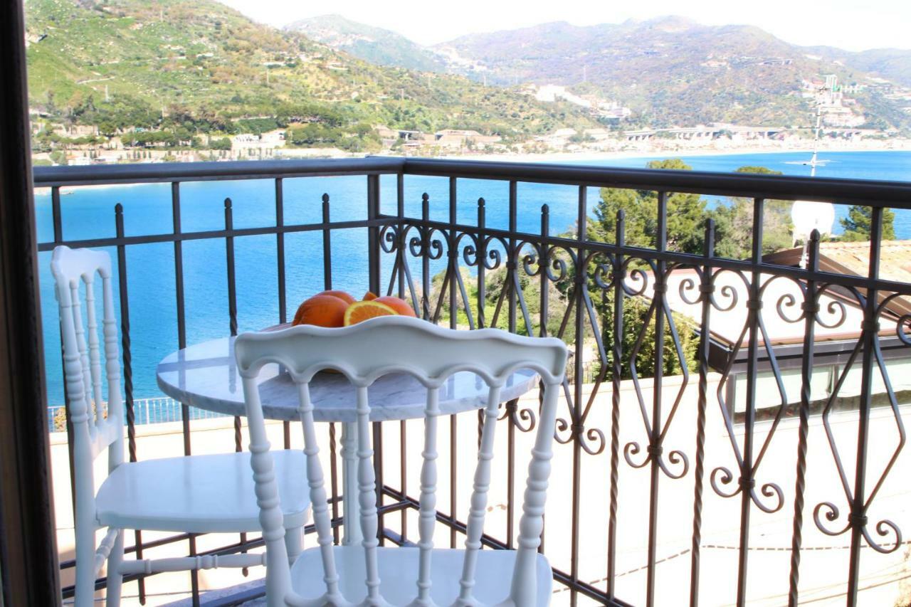 Taonasi Mazzarò Apartments Taormina Exterior foto